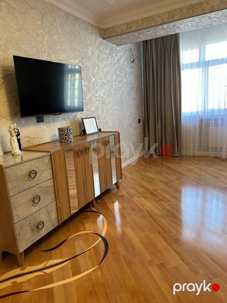 Satılır 1 otaqlı köhnə tikili 60 m² — Mənzil, Bakı (10)