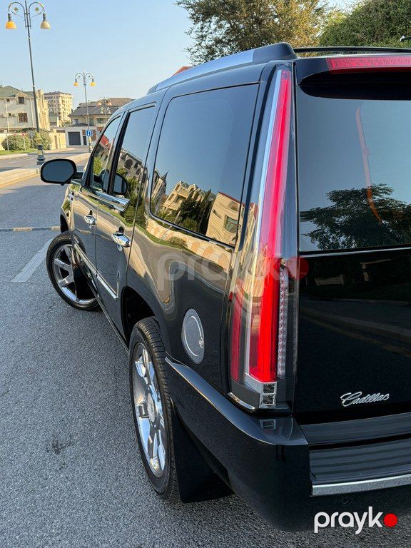 Cadillac Escalade, 6.2 L, 2008 il, 200 000 km — Avtomobillər, Bakı (4)