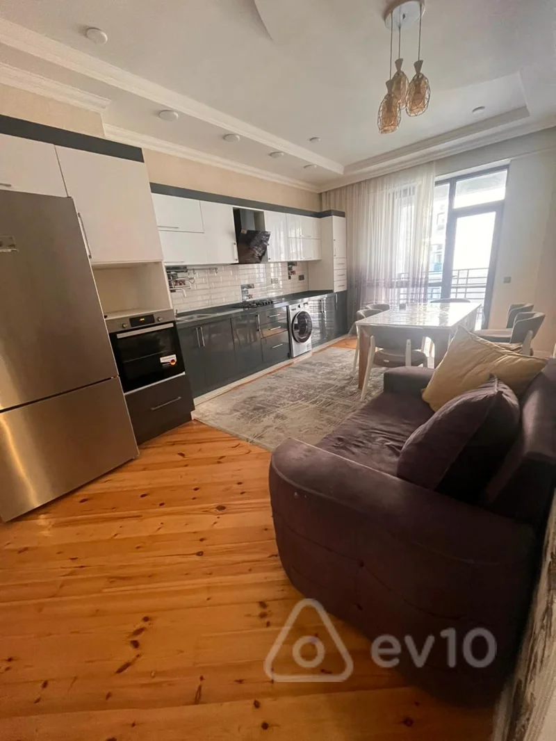 3 otaqlı mənzil, 145 m², 28 May metrostansiyası — kirayə — Mənzil, Bakı (11)