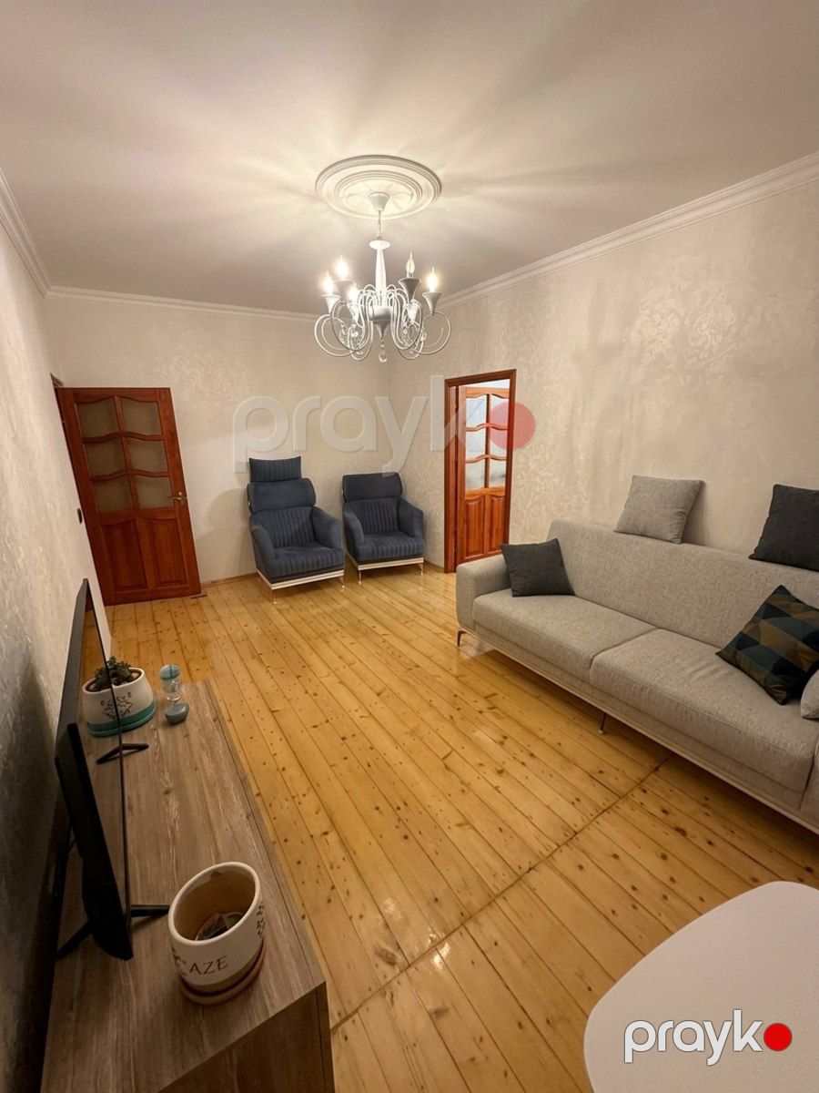 Satılır 5 otaqlı köhnə tikili 115 m² — Mənzil, Bakı (2)