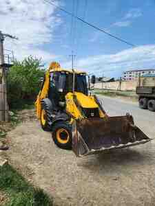 Jcb, 2015 il — Tikinti və təmir, Bakı (3)