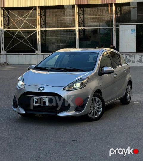 Toyota Aqua, 1.5 L, 0.87 kWh, 2019 il, 218 635 km — Bakı