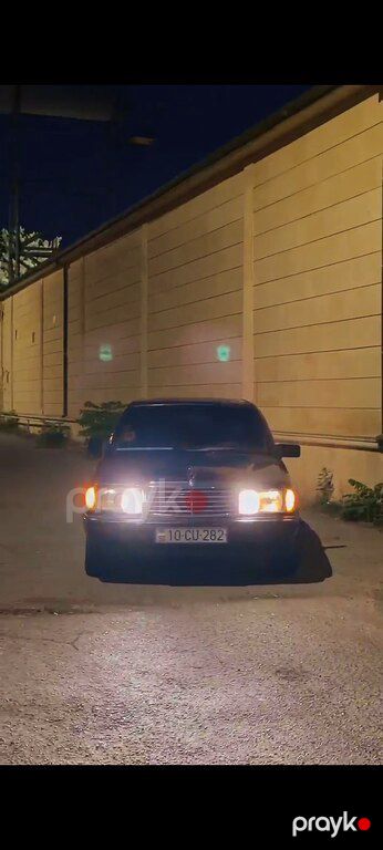 Mercedes 190, 1.8 L, 1990 il, 226 555 km