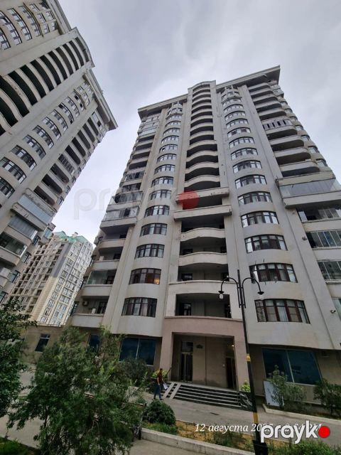 4 otaqlı mənzil, 209 m², Süleyman Rüstəm küçəsi — Bakı