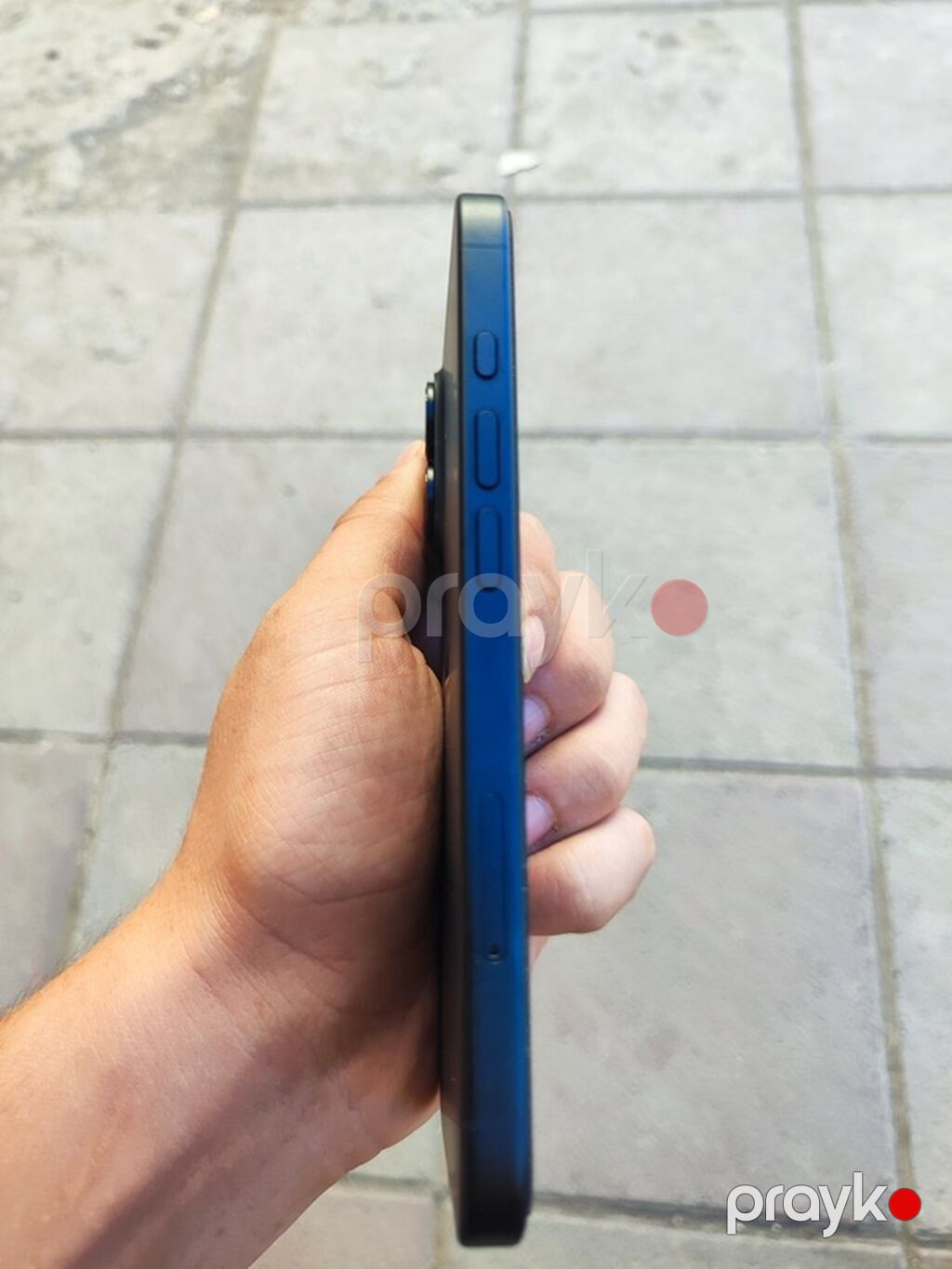 IPhone 16, 128 GB, Black Titanium, Simsiz şarj — Apple iPhone, Gəncə (2)