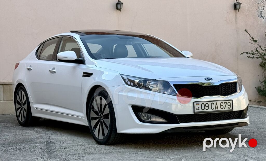 Kia Optima – ağ rəngli sedan Xarici xüsusiyyətlər: - Şık ağ kuzov — Avtomobillər, Gəncə (3)