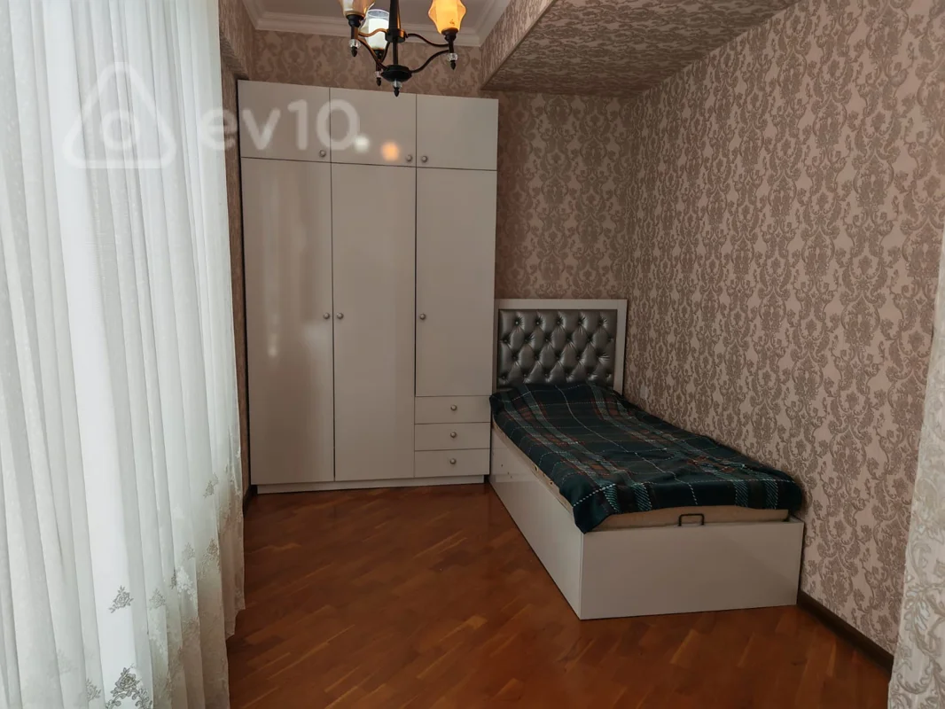 3 otaqlı mənzil, 100 m², Bakı, Vladislav Plotnikov küç. — kirayə — Mənzil, Bakı (11)
