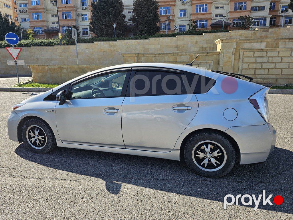 Toyota Prius, 1.8 L, 1.3 kWh, 2010 il, 267 800 km — Avtomobillər, Bakı (3)