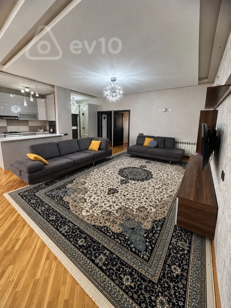2 otaqlı mənzil, 81 m², Ziya Bünyadov prospekti — kirayə