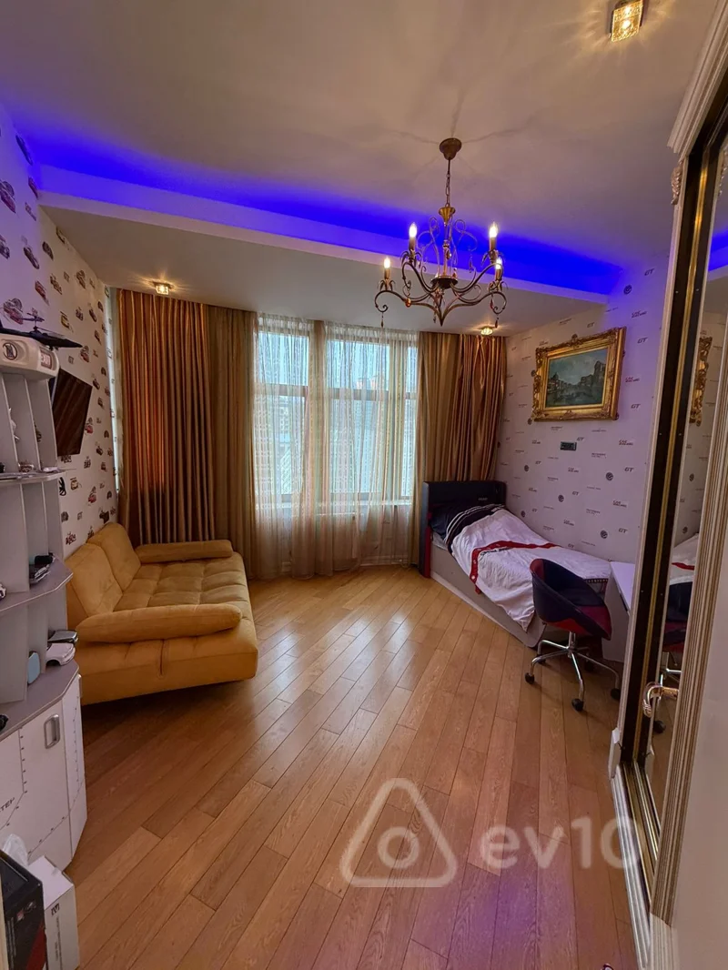4 otaqlı mənzil, 234 m², Bülbül pr — Mənzil, Bakı (12)
