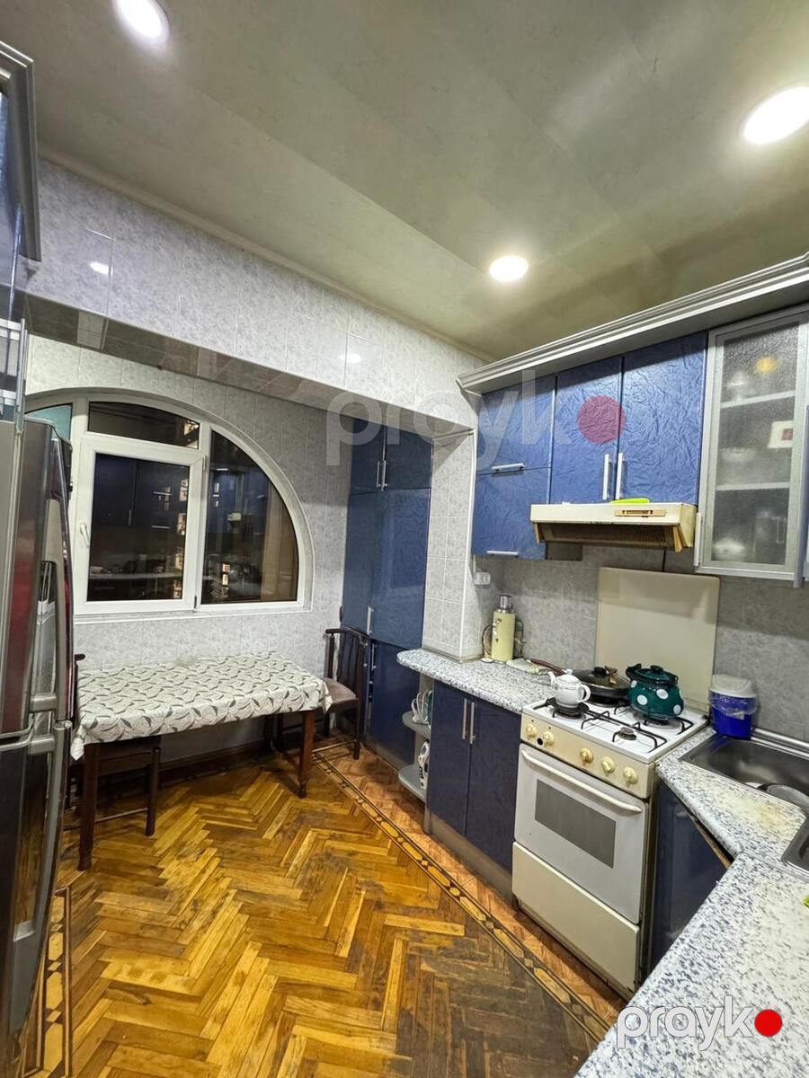 Satılır 4 otaqlı köhnə tikili 110 m² — Mənzil, Bakı (7)