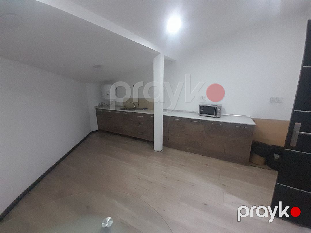 Ofis icarəyə verilir, 32 m², Əhməd Rəcəbli küç., Bakı — Ofis (9)