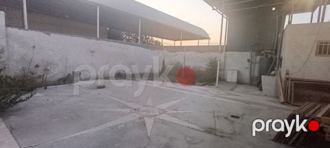 Obyekt/yarımistehsal sahəsi - Geniş betonlanmış həyət: ortasında — Gəncə