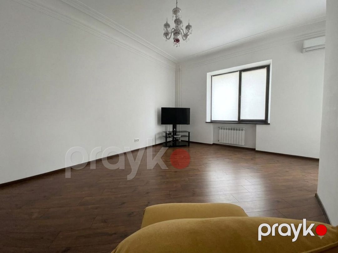 Satılır 4 otaqlı köhnə tikili 130 m² — Mənzil, Bakı (9)