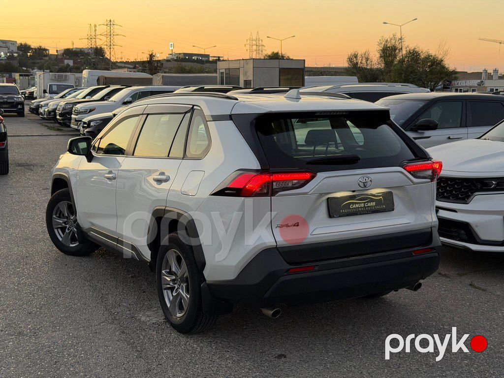 Toyota RAV4, 2.5 L, 2023 il, 49 900 km — Avtomobillər, Bakı (8)