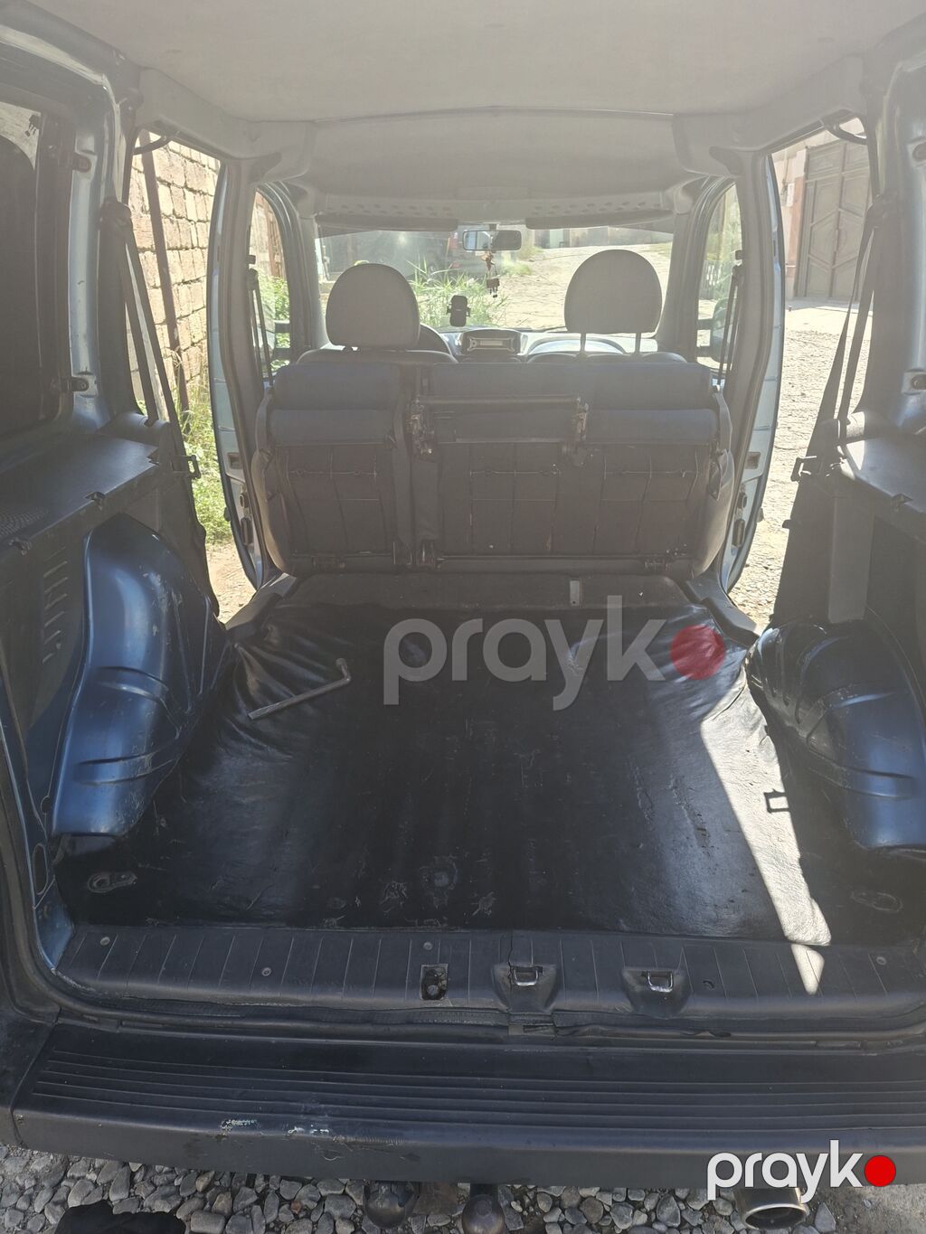 Fiat Doblo (mavi rəng, miniven/furqon) Xüsusiyyətlər: - Korpus: 5 — Avtomobillər, Bakı (8)