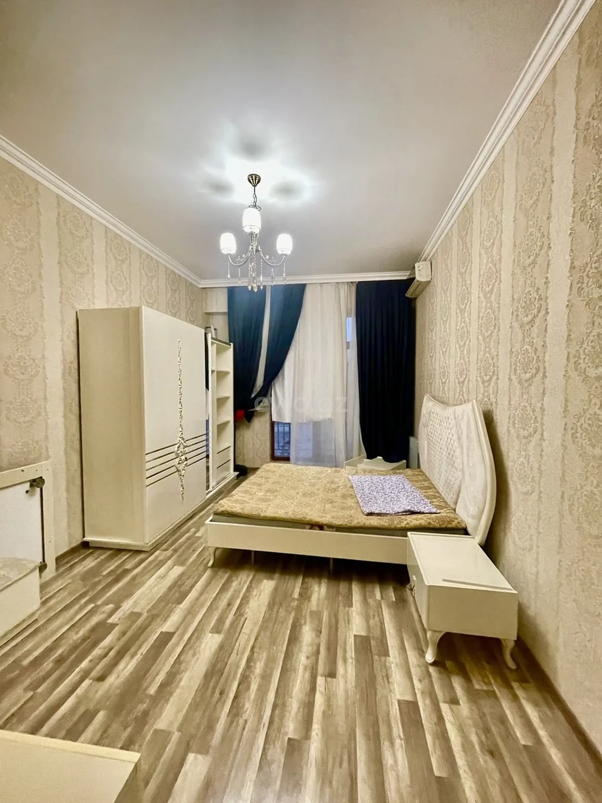 Kirayə 3 otaqlı mənzil 20 Yanvar metrosu yaxınlığında — Mənzil, Bakı (4)