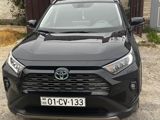 Toyota RAV4, 2.5 L, 18.1 kWh, 2024 il, 30 000 km — Автомобили
