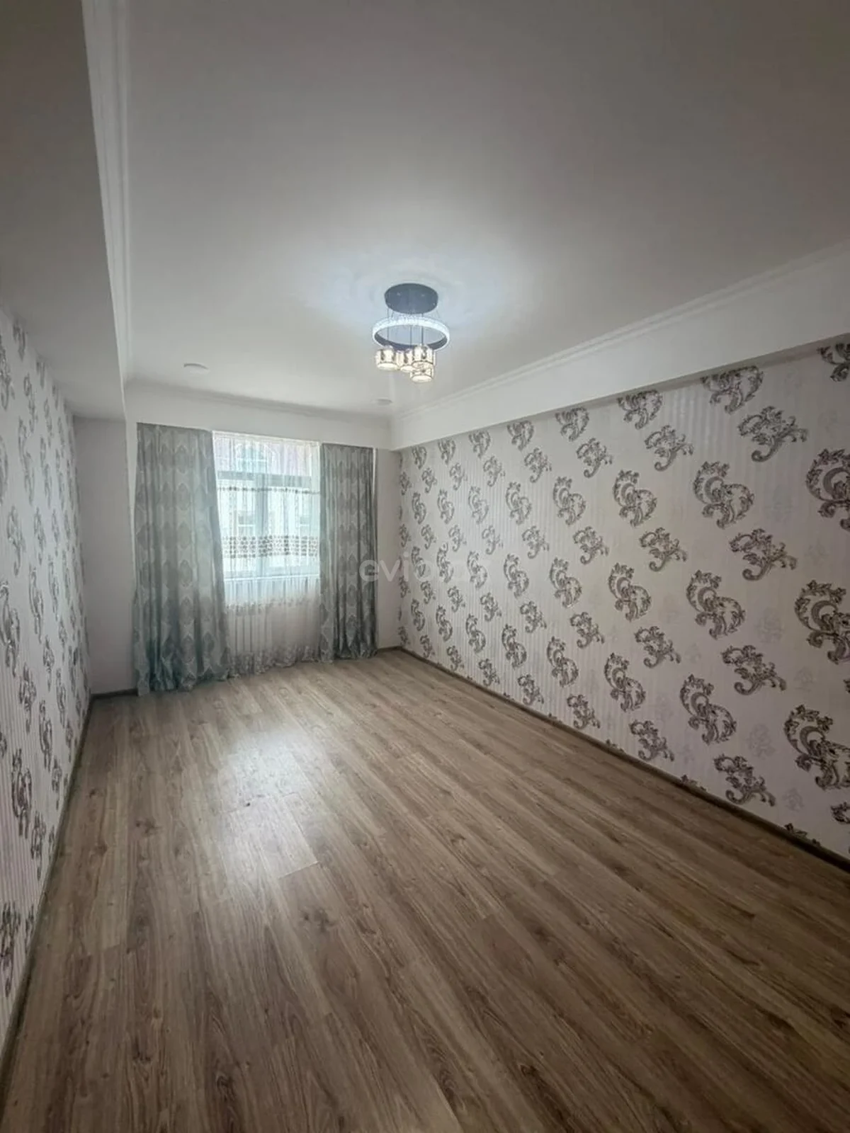 2 otaqlı tam təmirli mənzil satılır Masazırda