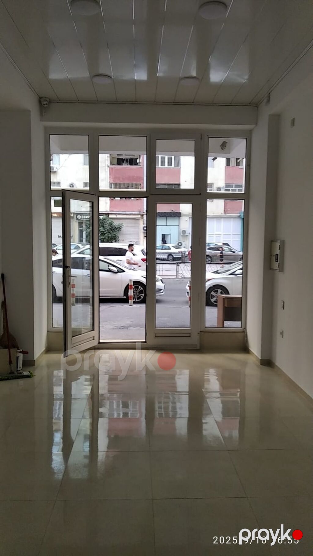 Obyekt Həzi Aslanov metrosunun 25-30metr yaxınlığında yerləşən — Ofis, Bakı (6)