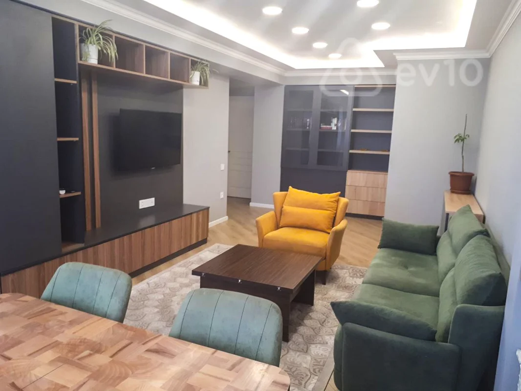 3 otaqlı mənzil, 75 m², Izzət Nəbiyev küçəsi 2A, — kirayə — Bakı