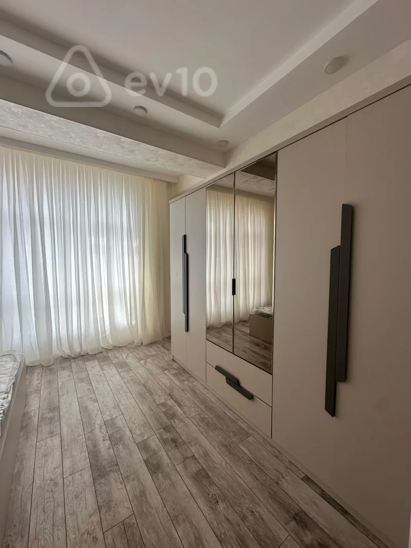 2 otaqlı mənzil, 112 m², azadliq metro — kirayə — Mənzil, Bakı (4)