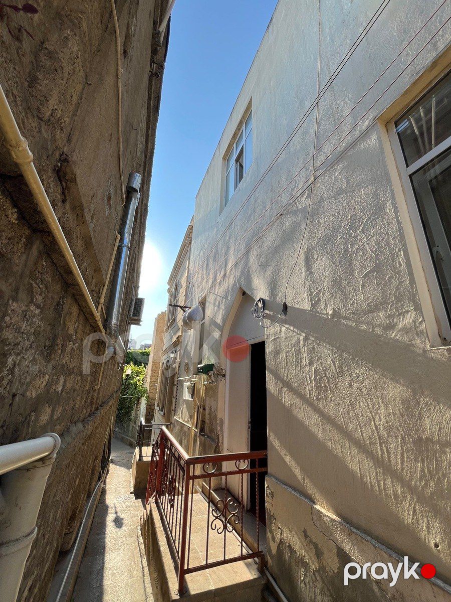 Satılır 5 otaqlı köhnə tikili 116 m² — Mənzil, Bakı (7)