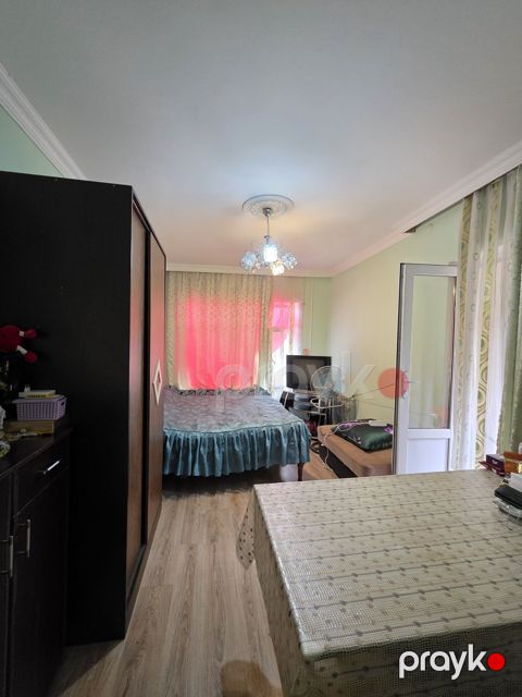 Satılır 1 otaqlı köhnə tikili 50 m² — Bakı