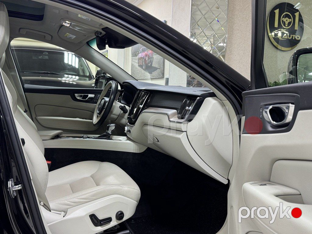 Volvo XC60, 2.0 L, 2020 il, 122 000 km — Avtomobillər, Bakı (10)