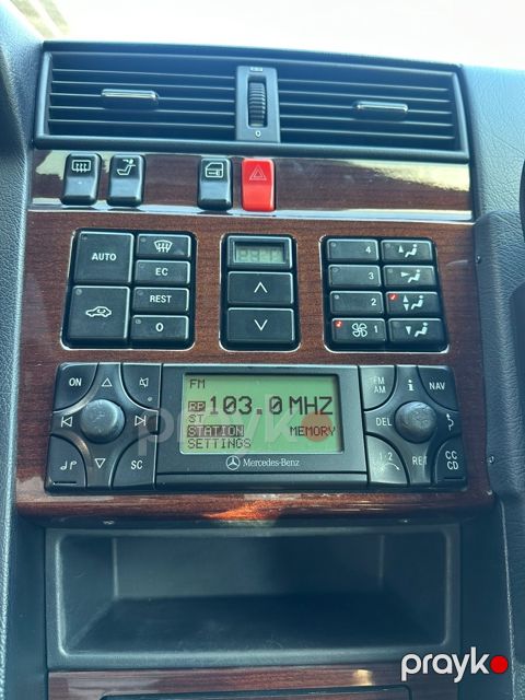 Maqnitola Mercedes — Bakı