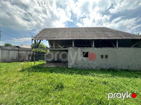 Həyət evi, Oğuz r — Oğuz