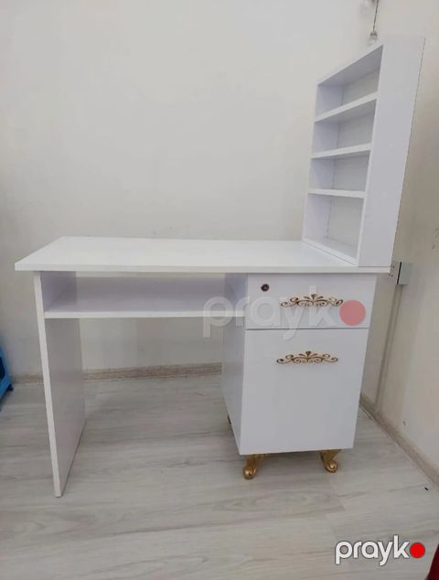 Yeni, Manikür üçün masa, Güzgüsüz — Bakı