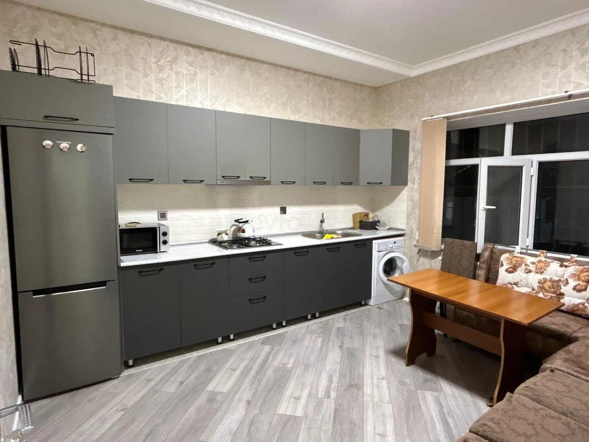Kirayə 4 otaqlı bağ evi Buzovna qəsəbəsində — Ev, villa, Bakı (10)