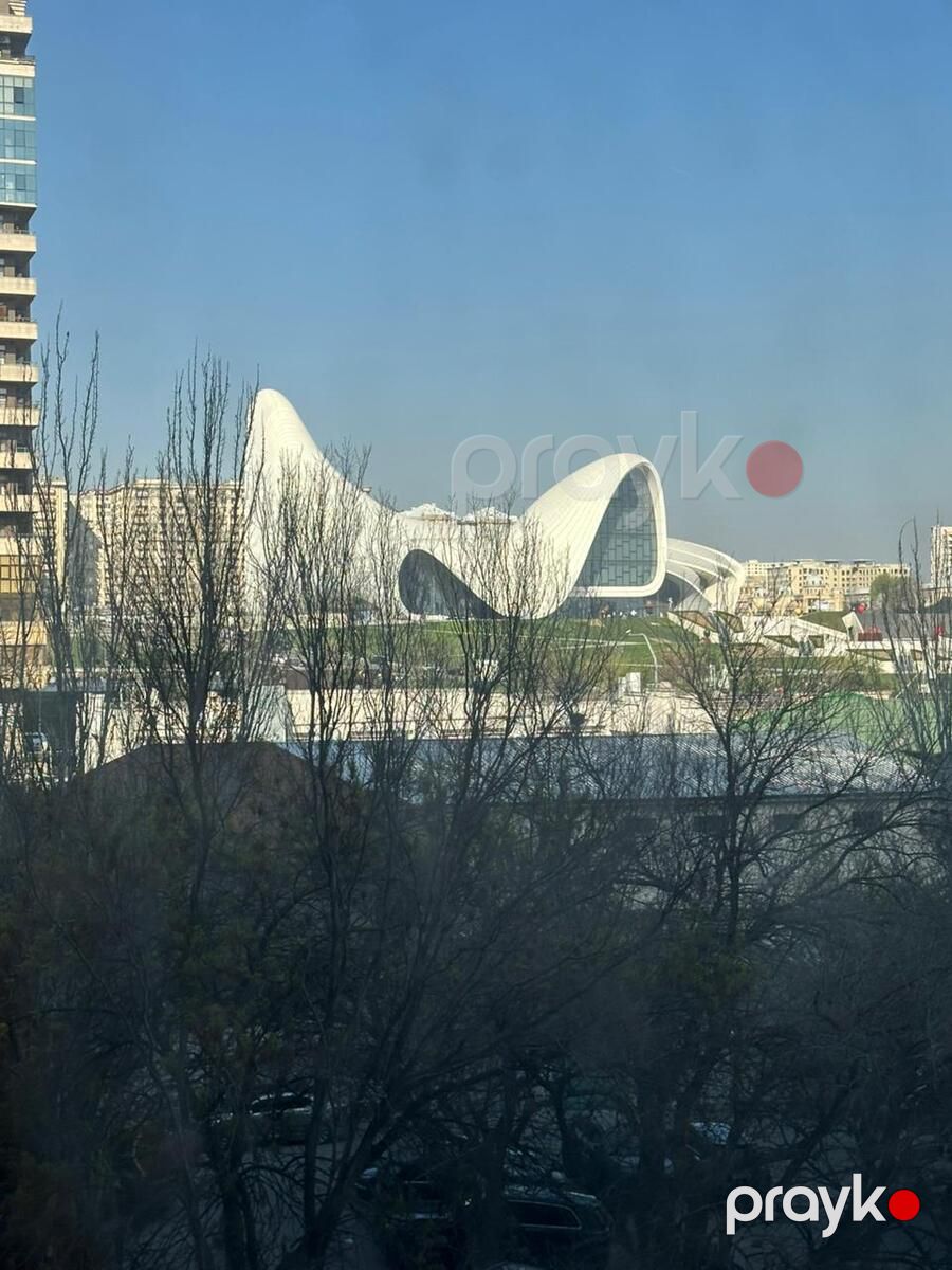 Satılır 4 otaqlı yeni tikili 200 m² — Mənzil, Bakı (2)