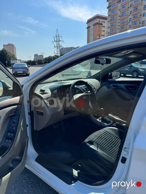 Hyundai Elantra, 1.8 L, 2015 il, 315 431 km — Avtomobillər, Bakı (7)