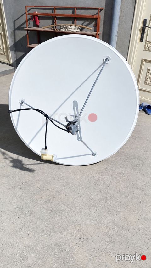 Peyk antenası + Krosnu aparatı satılır 90-lıq böyük antena LNB — Masazır