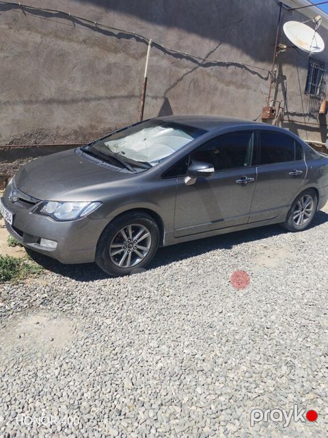 Honda Civic, 1.3 L, 0.86 kWh, 2006 il, 300 000 km — Bakı