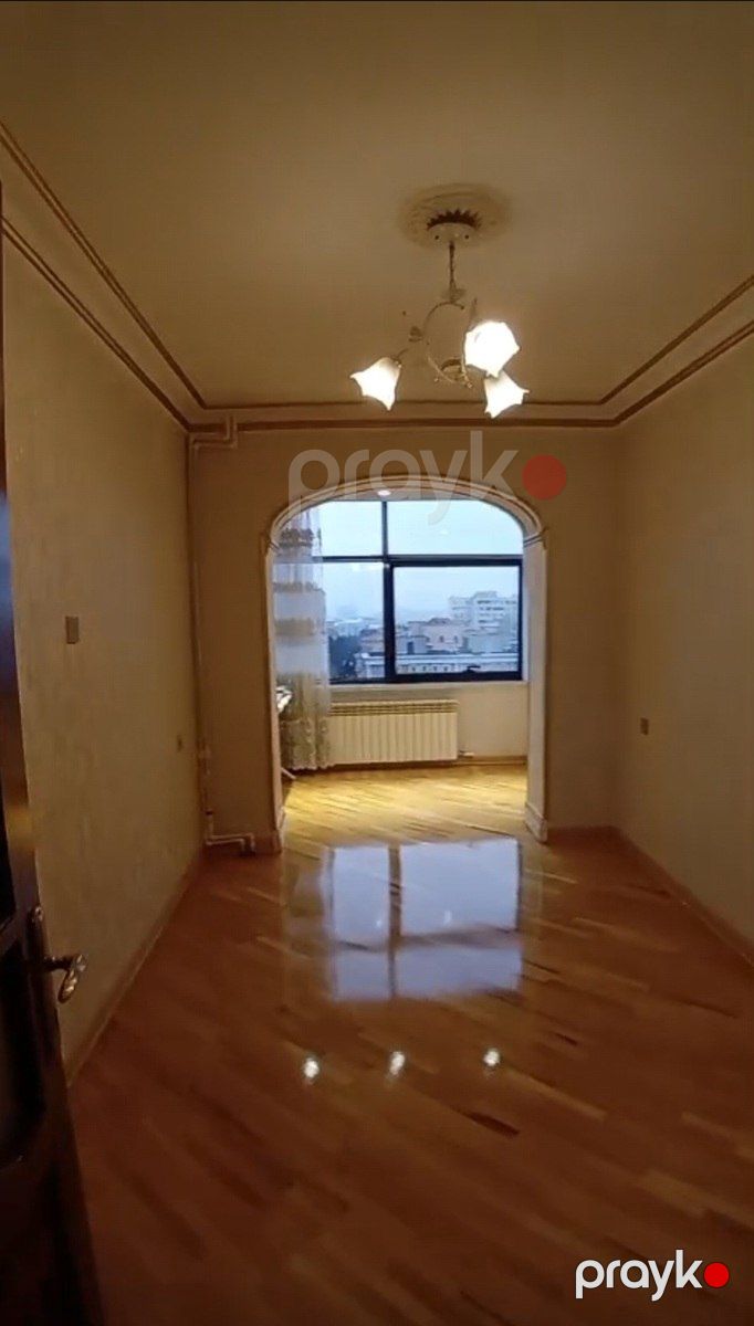 Satılır 2 otaqlı köhnə tikili 65 m² — Mənzil, Bakı (4)
