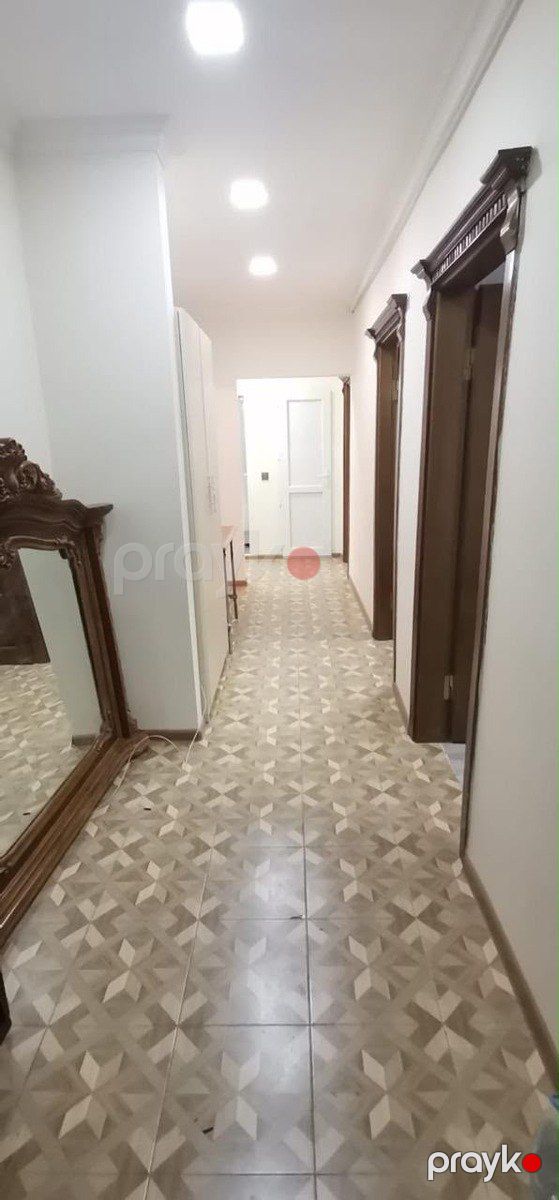 Satılır 4 otaqlı köhnə tikili 100 m² — Mənzil, Bakı (11)