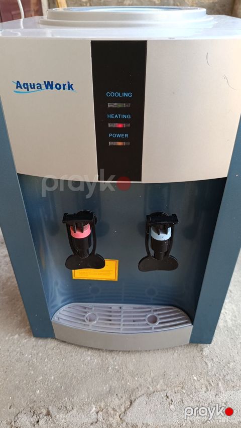 AquaWork su dispenseri – stolüstü model - İki kran: qırmızı – isti — Masazır