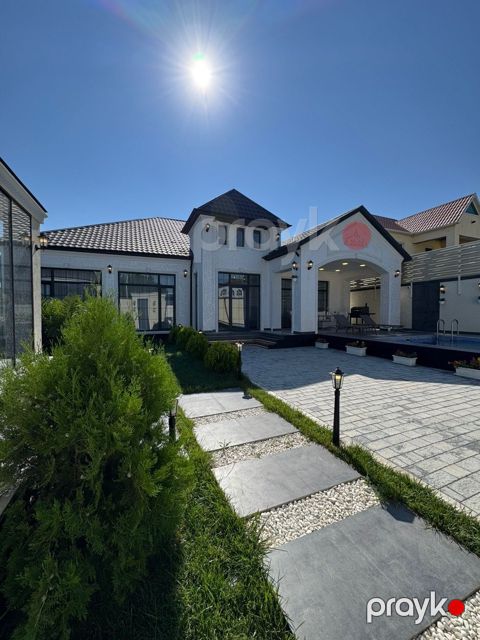 Satılır 4 otaqlı həyət evi/bağ evi 230 m² — Bakı