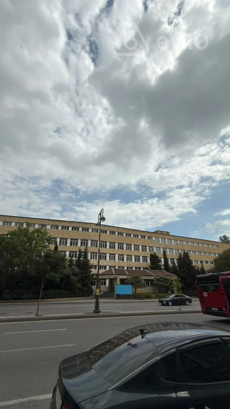 2 otaqlı mənzil, 60 m², Yasamal r Abbas Mirzə Şərifzadə küçəsi — Mənzil, Bakı (10)