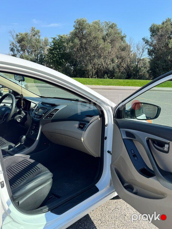 Hyundai Elantra, 1.8 L, 2015 il, 315 431 km — Avtomobillər, Bakı (9)