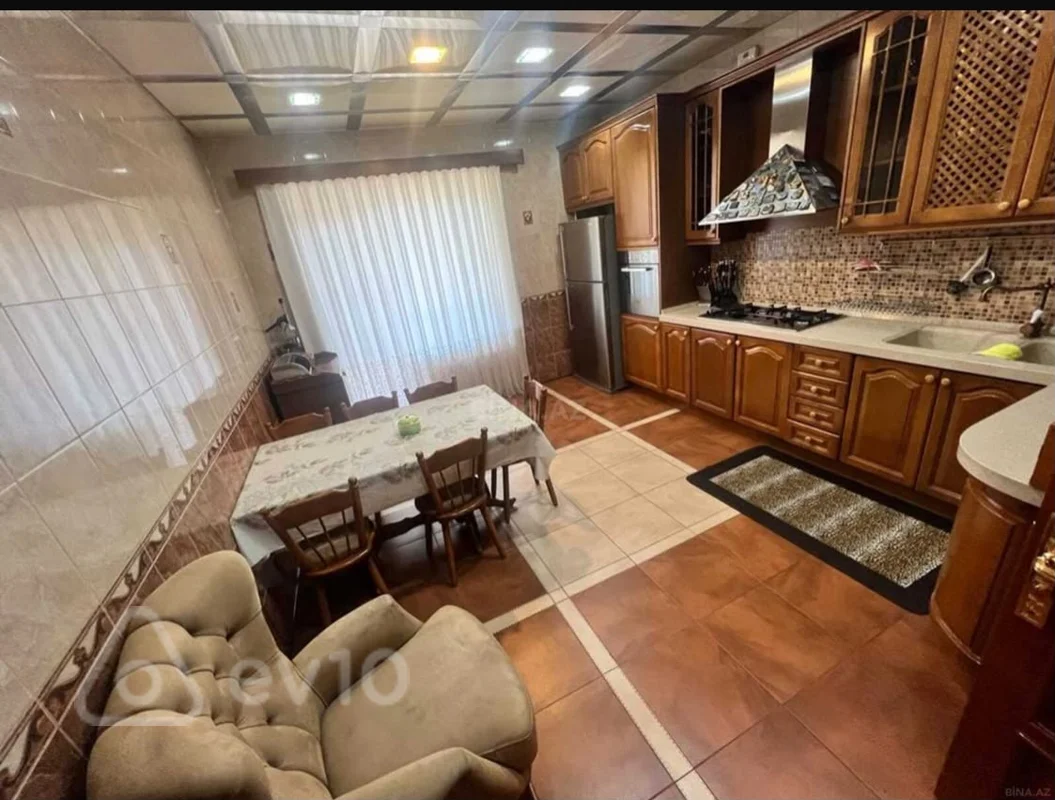 3 otaqlı mənzil, 160 m², Şamil Əzizbəyov küçəsi 88B — kirayə — Bakı