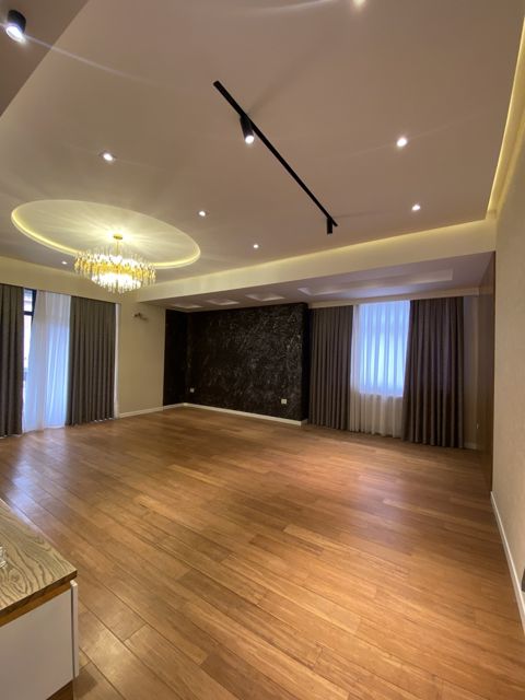 Satılır 2 otaqlı yeni tikili 115 m² — Bakı