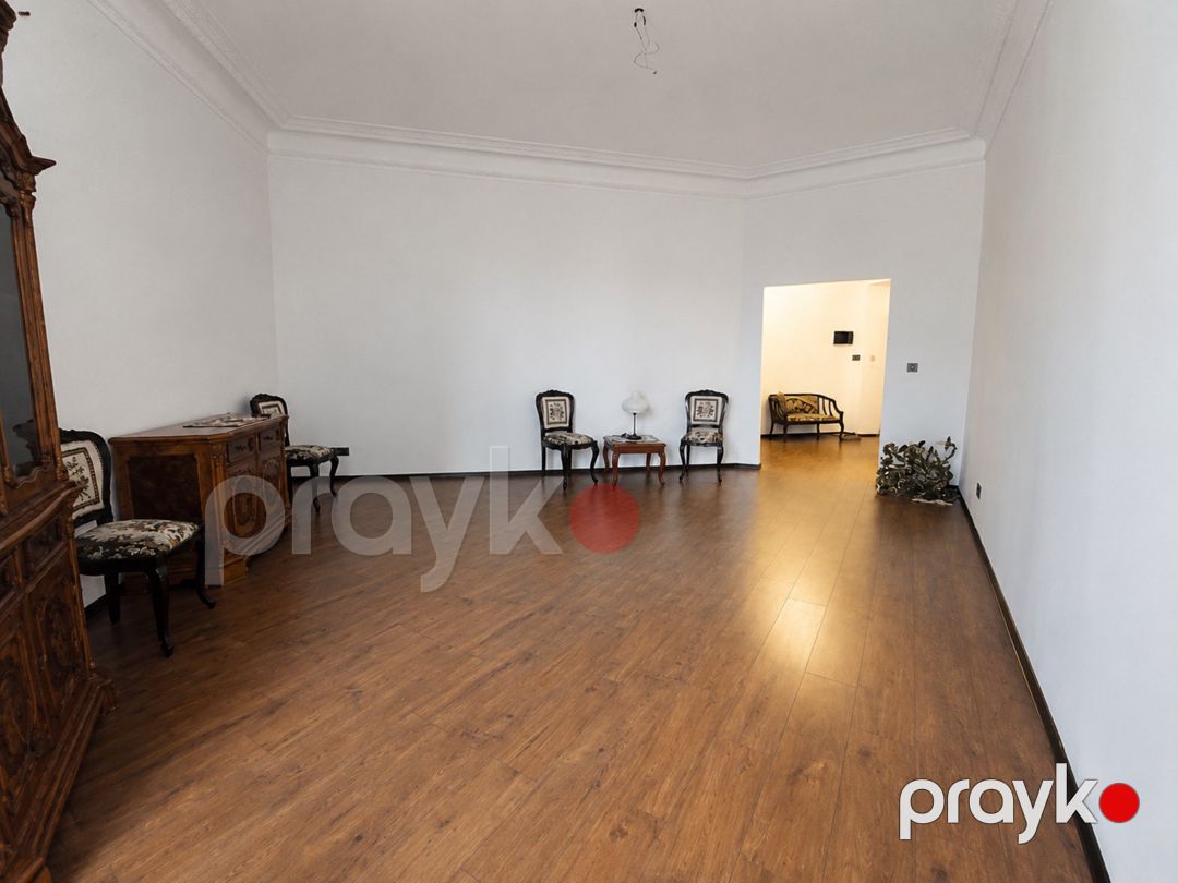 Satılır 4 otaqlı köhnə tikili 130 m² — Mənzil, Bakı (4)
