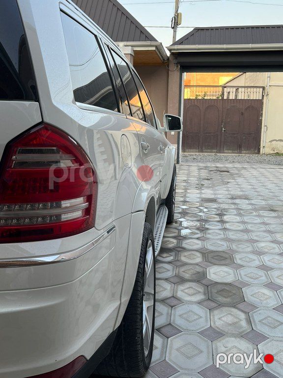Mercedes GL 550 4MATIC, 5.5 L, 2011 il, 250 000 km — Avtomobillər, Bakı (10)