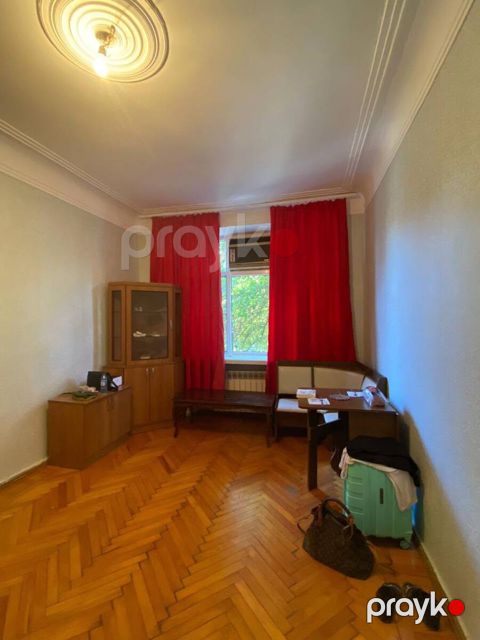 Satılır 1 otaqlı köhnə tikili 30 m² — Bakı