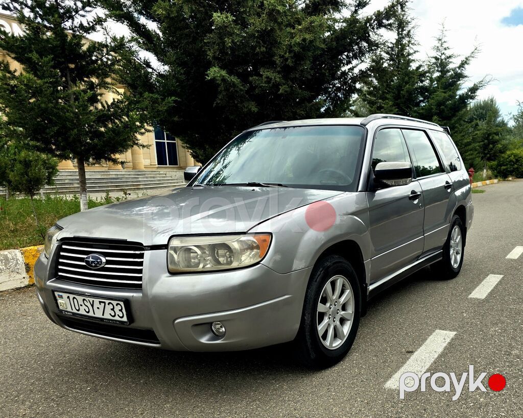 Subaru Forester – gümüşü rəngli, kompakt krossover/SUV Texniki — Avtomobillər, Qobustan (2)