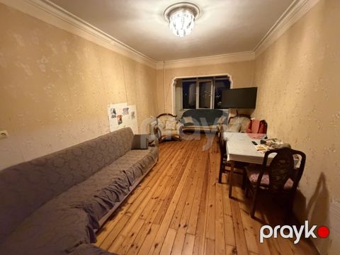 Satılır 2 otaqlı köhnə tikili 70 m² — Bakı